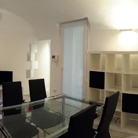 Fuori Portico Rialto *